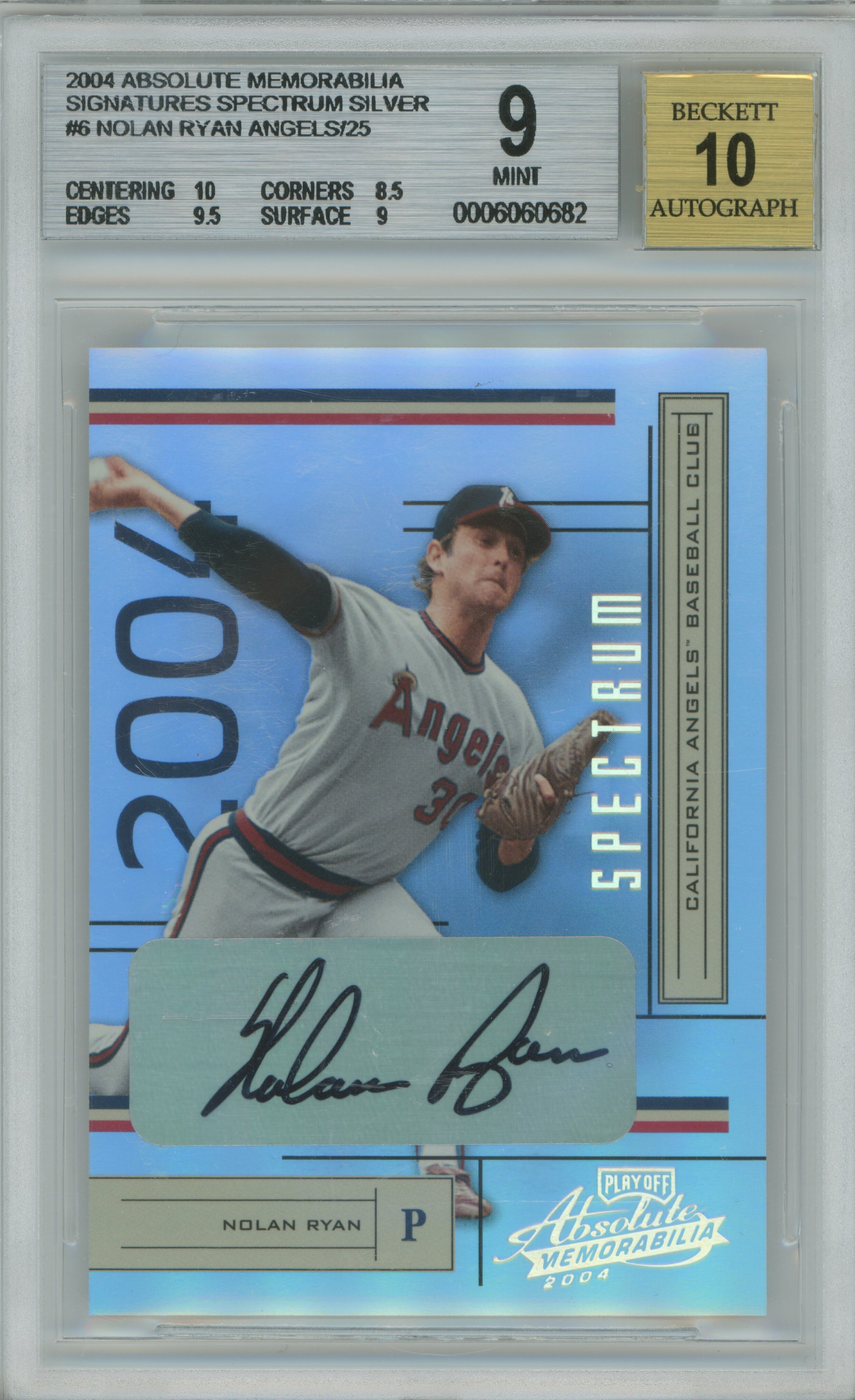 2004 Absolute Memorabilia Signatures Spectrum Silver Nolan Ryan BGS 9