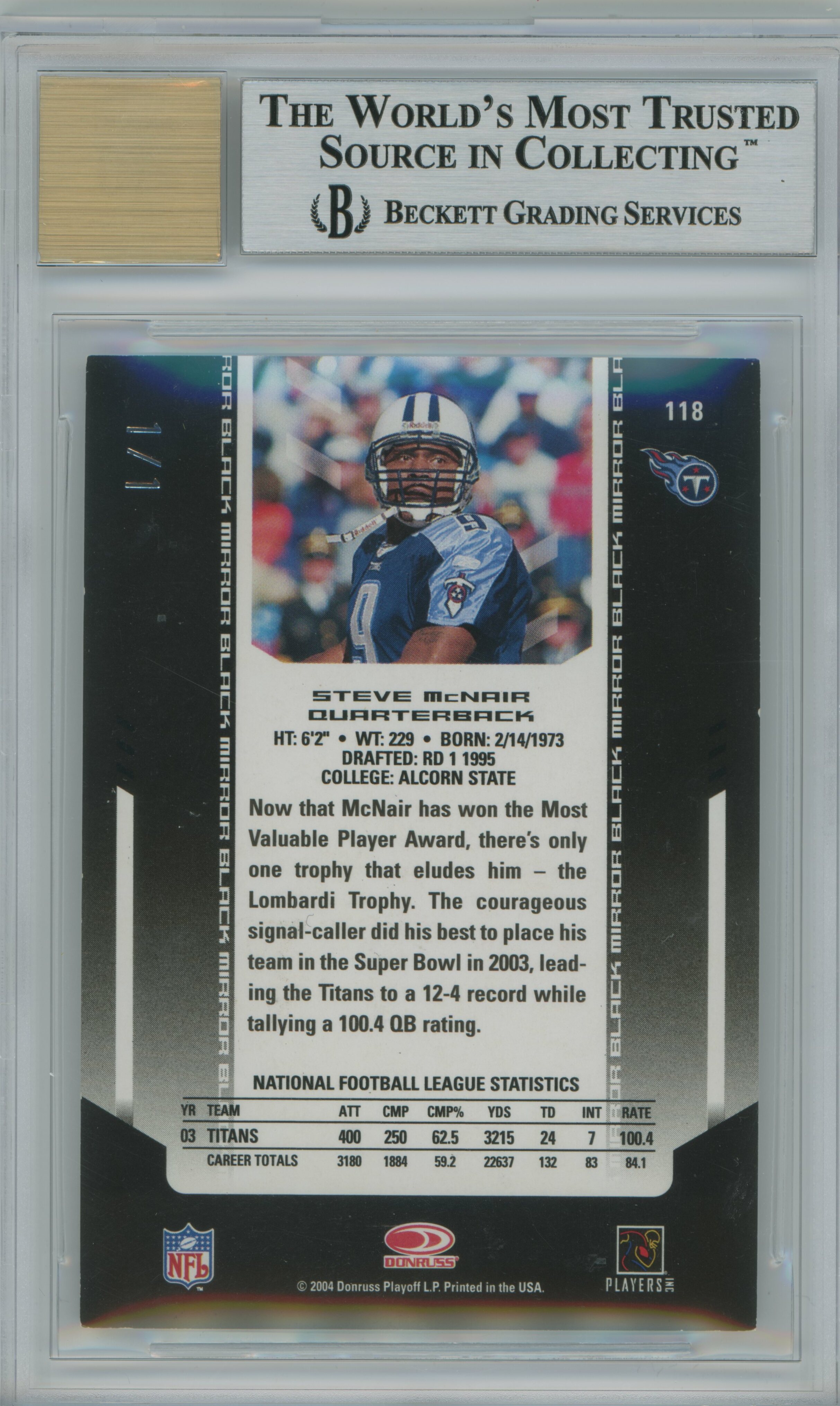 2004 Certified Materials Mirror Black Signatures Auto 1/1 Steve McNair BGS 8.5