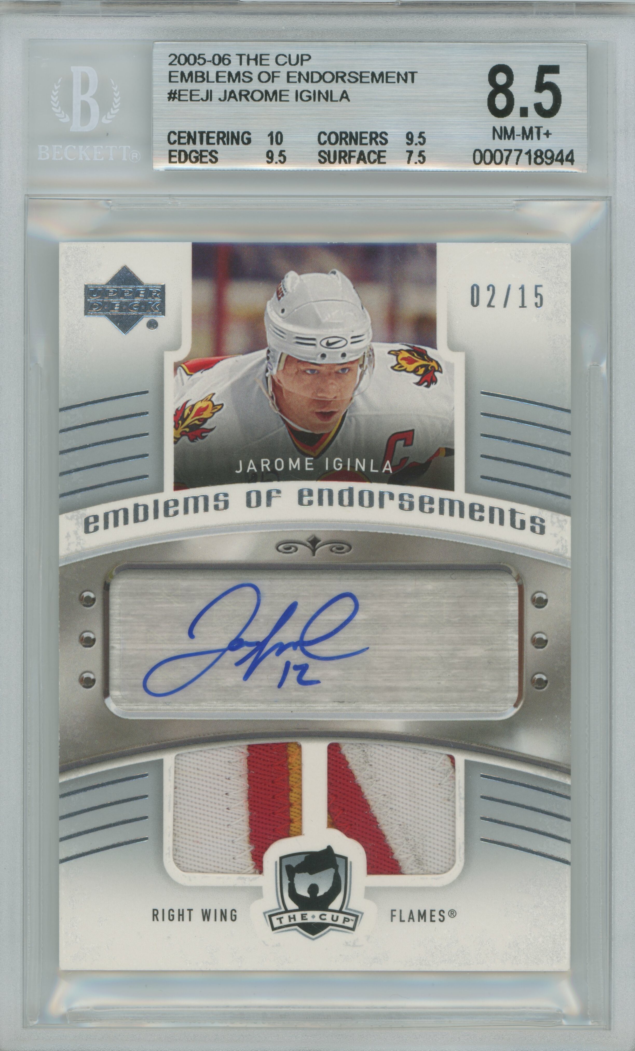 2005-06 The Cup Emblems of Endorsement Patch Auto Jarome Iginla BGS 8.5