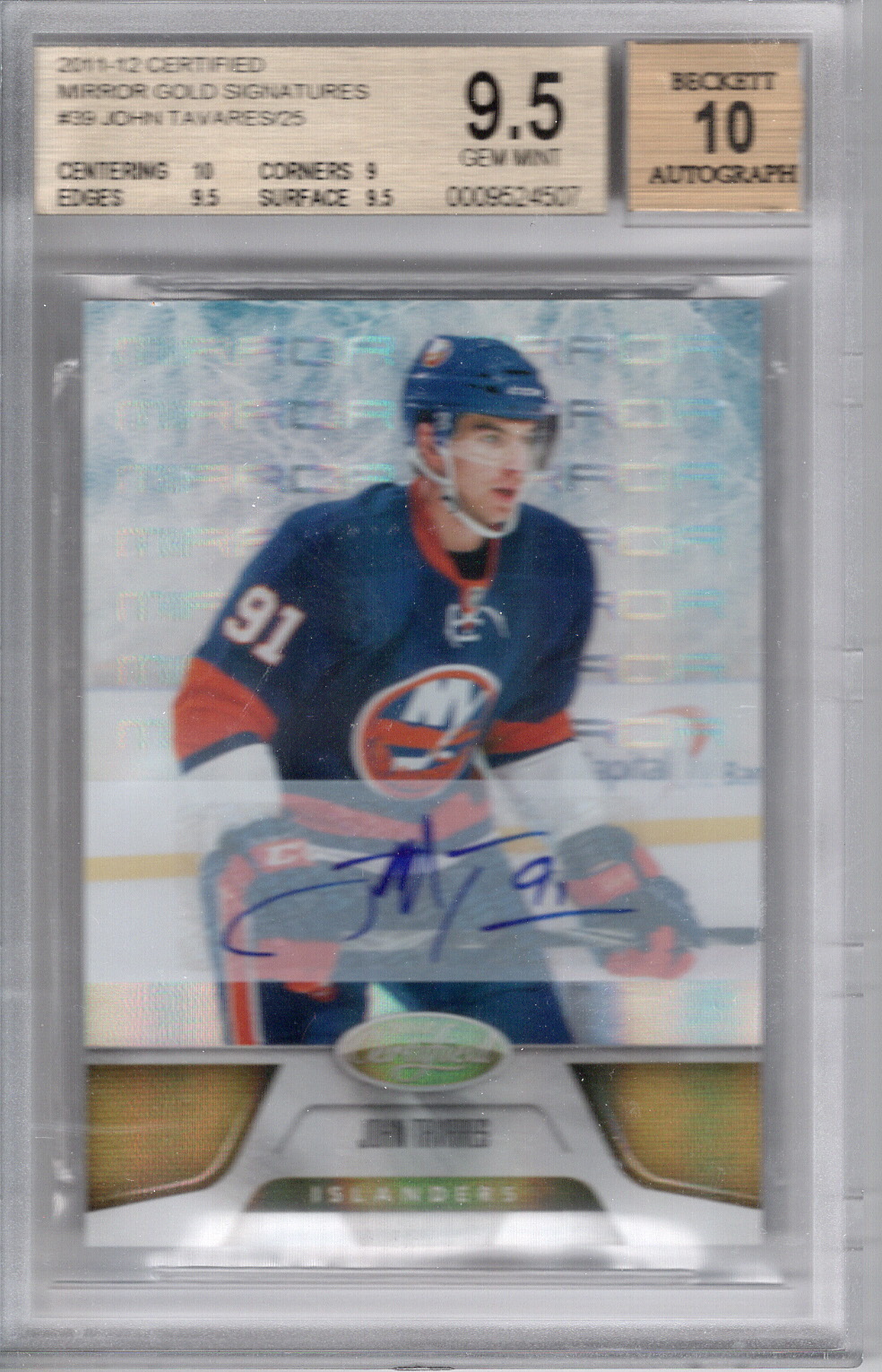 2011-12 Certified Mirror Gold Signatures Auto John Tavares BGS 9.5