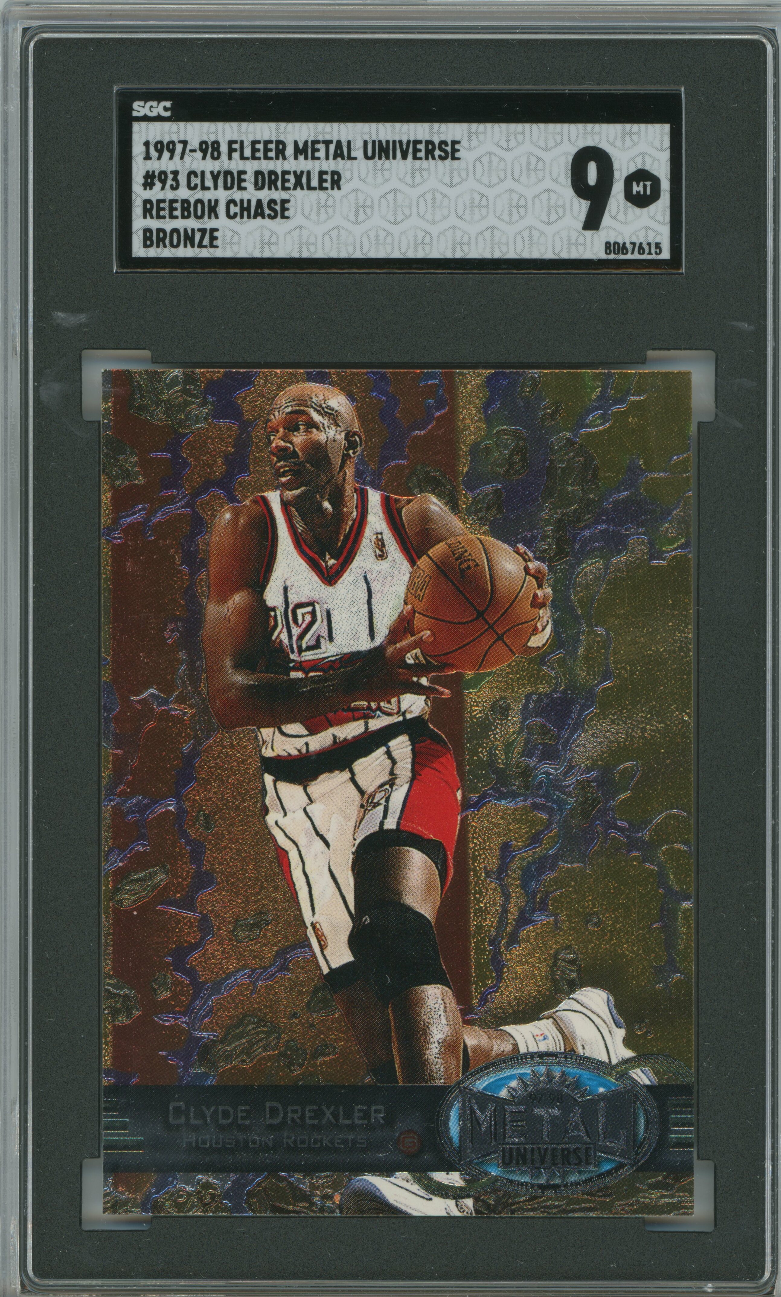 1997-98 Metal Universe Reebok Chase Bronze Clyde Drexler SGC 9